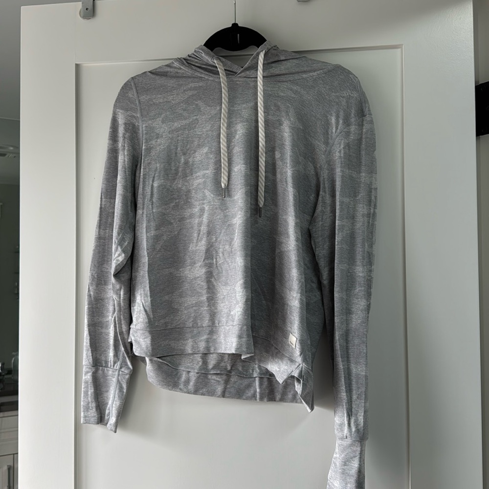 Vuori Hoodie (grey camo)